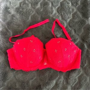 Victoria’s Secret red strapless bra